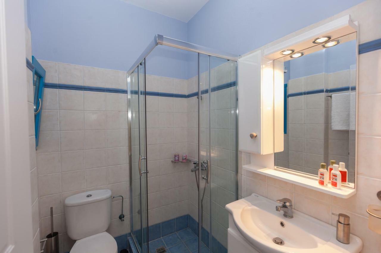 Just Blue With Amazing Sea Views In Piso Livadiヴィラ エクステリア 写真