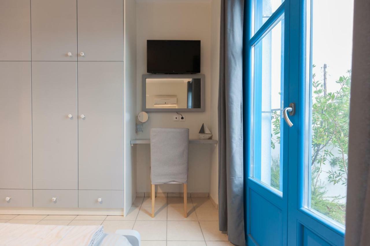 Just Blue With Amazing Sea Views In Piso Livadiヴィラ エクステリア 写真